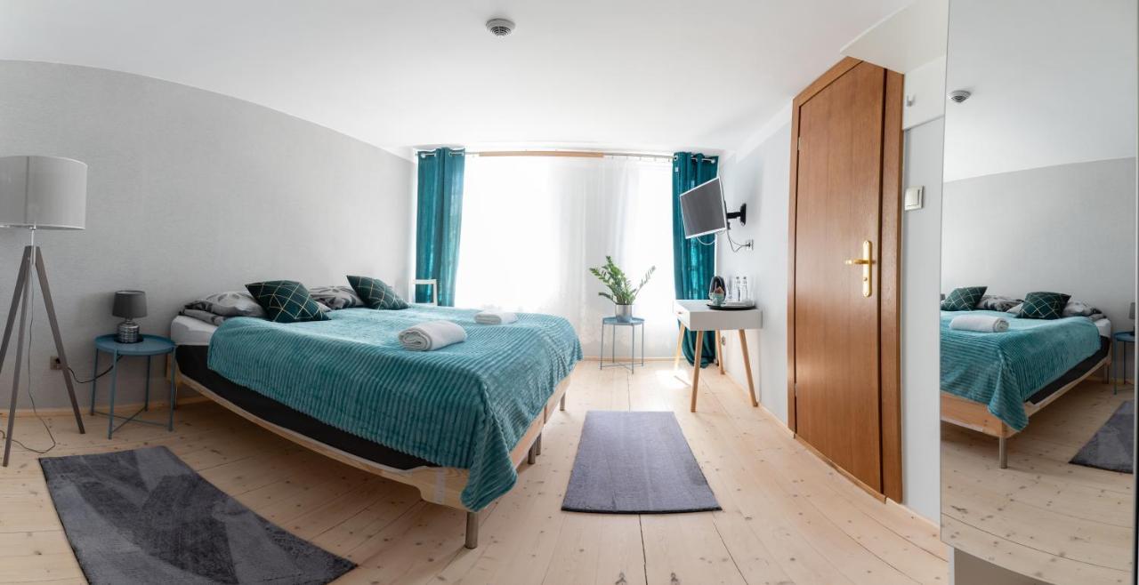 Dom Zachariasza Zappio Hostel *